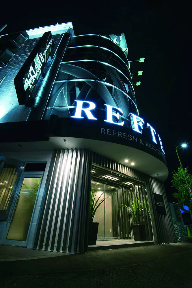 Reftel Osaka Itami Airport Hotel Ikeda